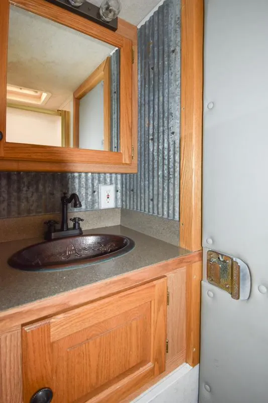 used Horse Trailers C and C Trailers  for sale, in Elk Mound, WI Thumbnail 8