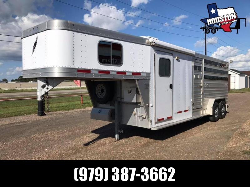 2013 Featherlite 8' LQ 10' Stock Combo 30' Livestock Trailer 2013 Featherlite 8' LQ 10' Stock Combo 30' Livestock Trailer