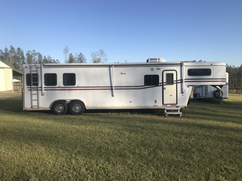 2001 Gore Trailers A3SLCP Horse Trailer 2001 Gore Trailers A3SLCP Horse Trailer