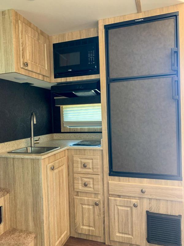 new Horse Trailers Shadow Trailers  for sale, in Sweetwater, TN Thumbnail 11