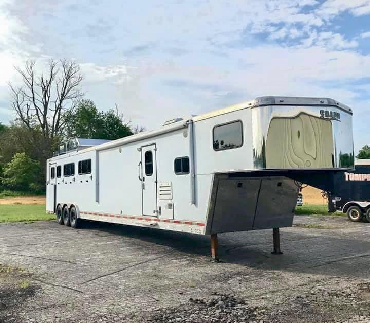 2013 Shadow Trailers 6 Horse LQ 2013 Shadow Trailers 6 Horse LQ