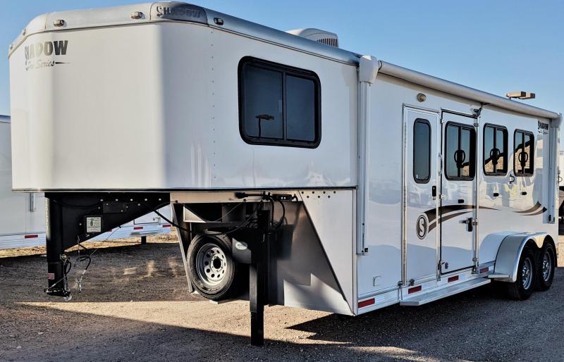 2019 Shadow Plus Pack II 3 Horse Slant Load with 5.6' Living Quarters 2019 Shadow Plus Pack II 3 Horse Slant Load with 5.6' Living Quarters