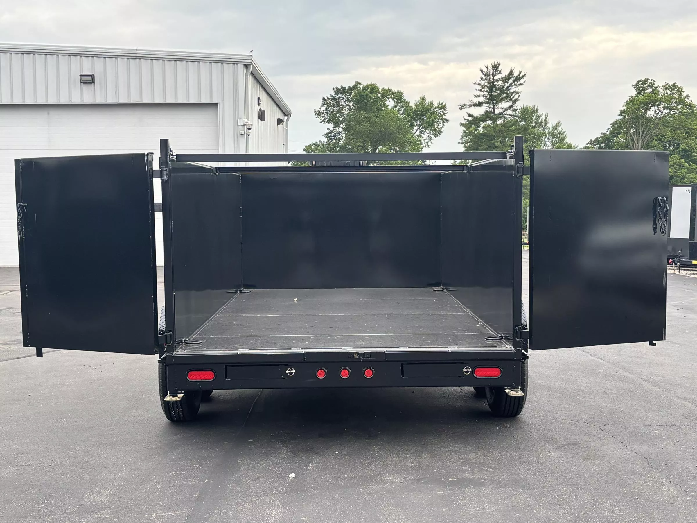 new Dump Trailers TOP HAT TRAILERS TOP HAT TRAILERS for sale, in Middletown, OH Thumbnail 6