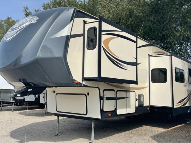 2017 Forest River Salem Hemisphere Lite 356QB Fifth Wheel RV 2017 Forest River Salem Hemisphere Lite 356QB Fifth Wheel RV