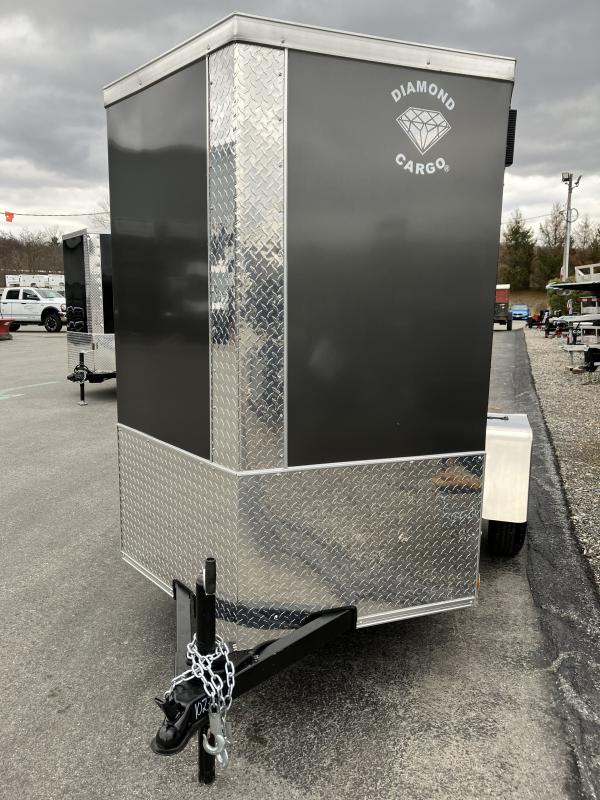 2023 DIAMOND CARGO 5X8 ENCLOSED TRAILER **12" EXTRA HEIGHT** 2023 DIAMOND CARGO 5X8 ENCLOSED TRAILER **12" EXTRA HEIGHT**