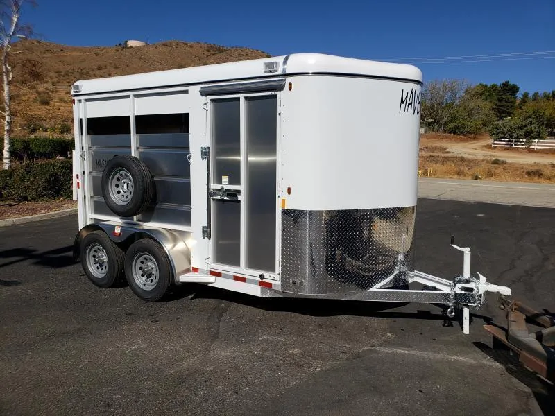 Maverick Trailers 2-H 13' Highside Horse Trailer