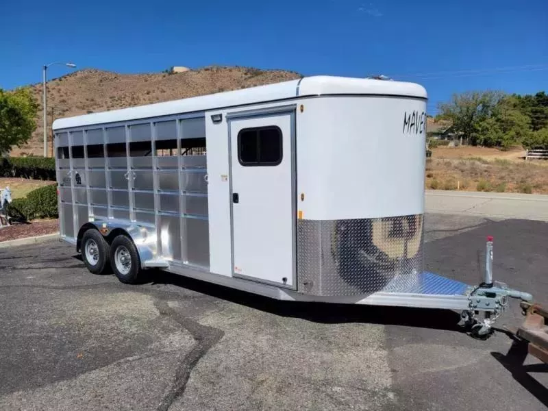 Maverick Lite 4-Horse