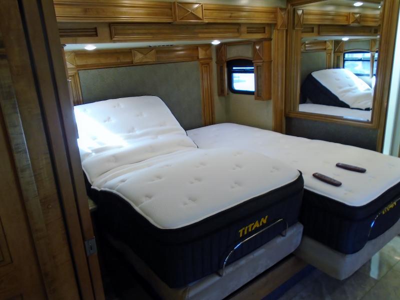 used Camper / RV American Coach Revolution for sale, in Decatur, IN Thumbnail 36