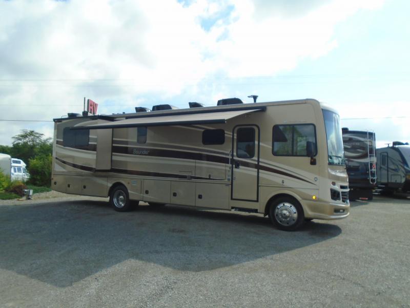 2016 Fleetwood BOUNDER 35K Class A 2016 Fleetwood BOUNDER 35K Class A
