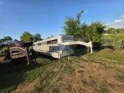 2018 Delta 32' X 6' 8" 