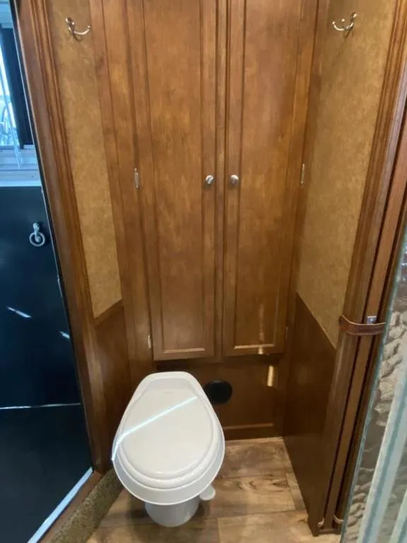 used Horse Trailers Exiss Trailers  for sale, in Galt, CA Thumbnail 12