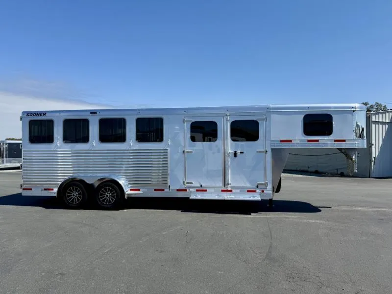 2026 Sooner Lariat 4 Horse Trailer Smart Tack