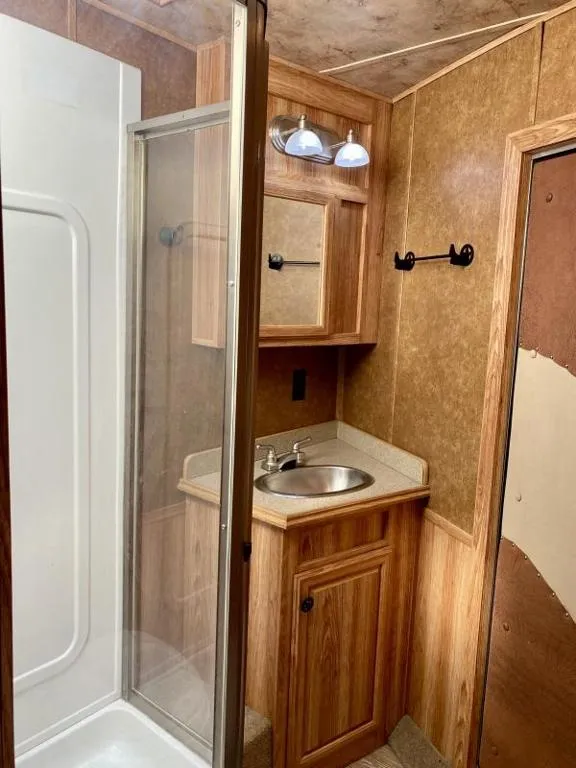 used Horse Trailers Exiss Trailers  for sale, in Galt, CA Thumbnail 13