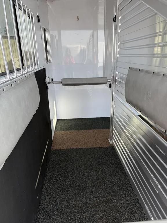 used Horse Trailers Featherlite  for sale, in Galt, CA Thumbnail 14