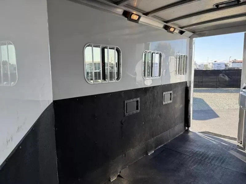 used Horse Trailers Sooner  for sale, in Galt, CA Thumbnail 17