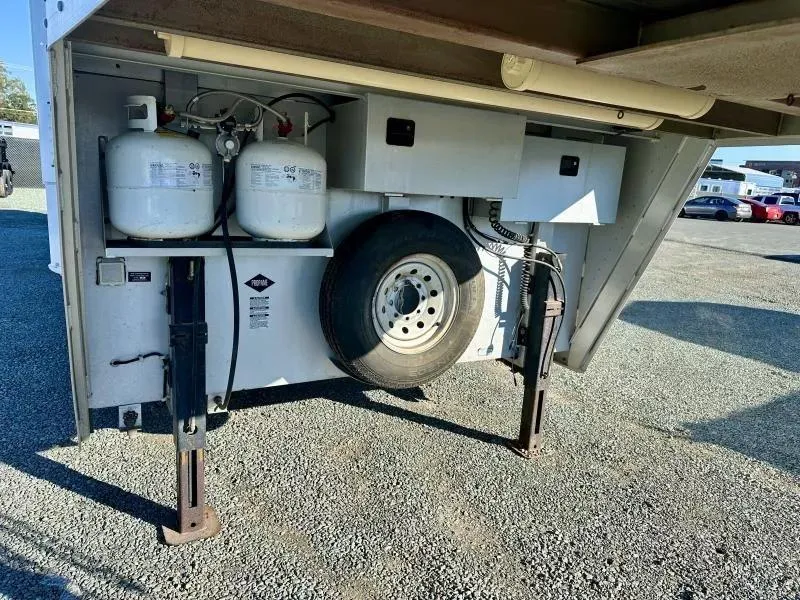 used Horse Trailers Exiss Trailers  for sale, in Galt, CA Thumbnail 3