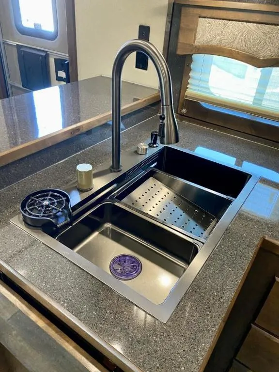 new Horse Trailers Merhow Trailers  for sale, in Galt, CA Thumbnail 8