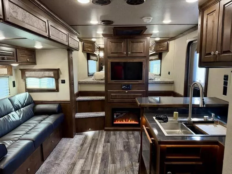 new Horse Trailers Merhow Trailers  for sale, in Galt, CA Thumbnail 6