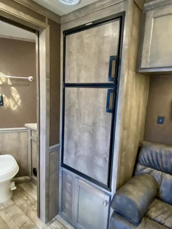 new Horse Trailers Merhow Trailers  for sale, in Galt, CA Thumbnail 11