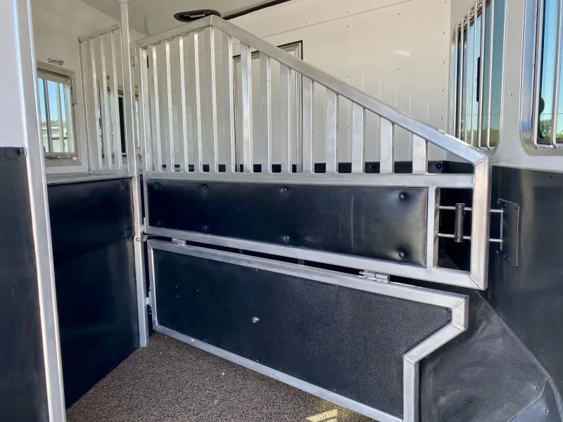 new Horse Trailers Merhow Trailers  for sale, in Galt, CA Thumbnail 20