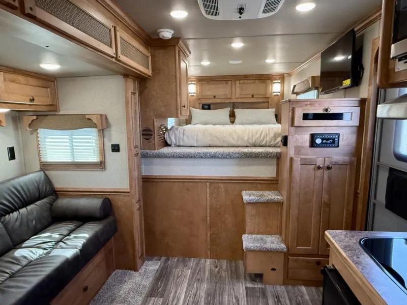 new Horse Trailers Merhow Trailers  for sale, in Galt, CA Thumbnail 7