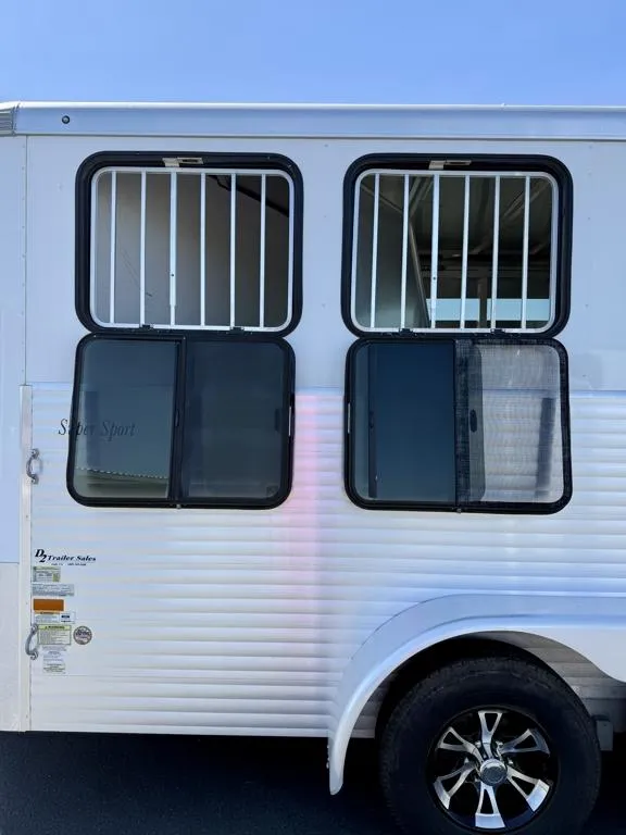 used Horse Trailers Sundowner Trailers  for sale, in Galt, CA Thumbnail 14