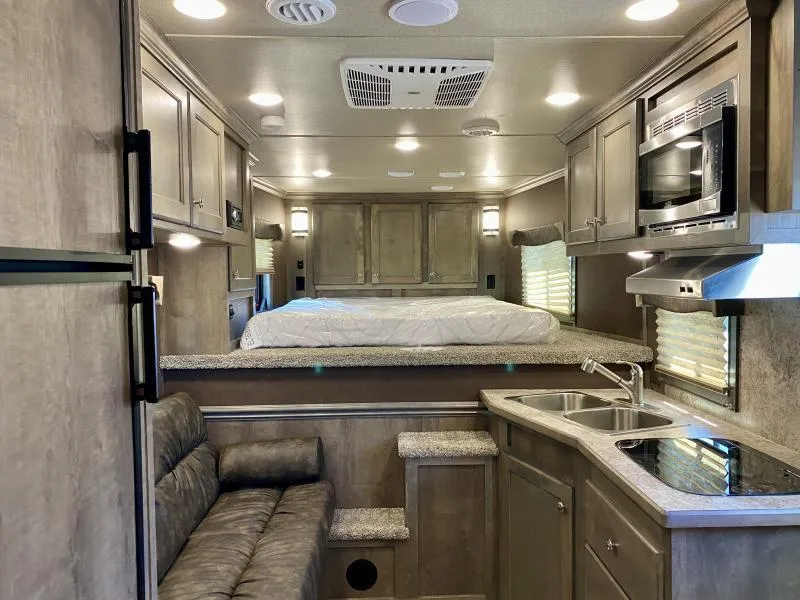 new Horse Trailers Merhow Trailers  for sale, in Galt, CA Thumbnail 5