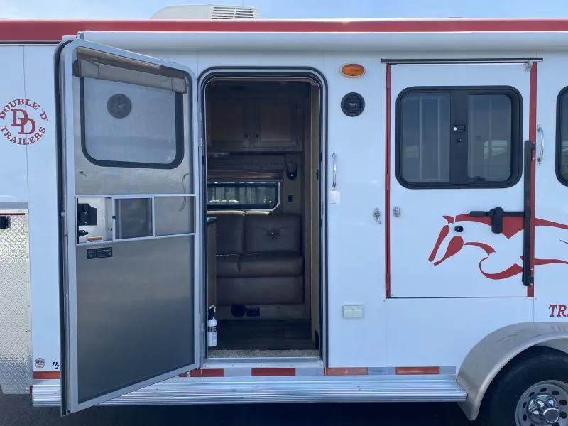 used Horse Trailers Double D  for sale, in Galt, CA Thumbnail 2
