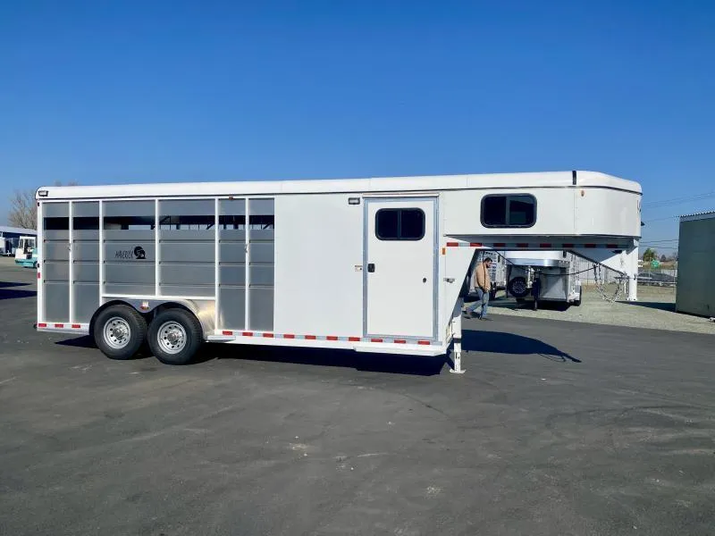 2025 Maverick Trailers 4 Horse GN Highside Trailer