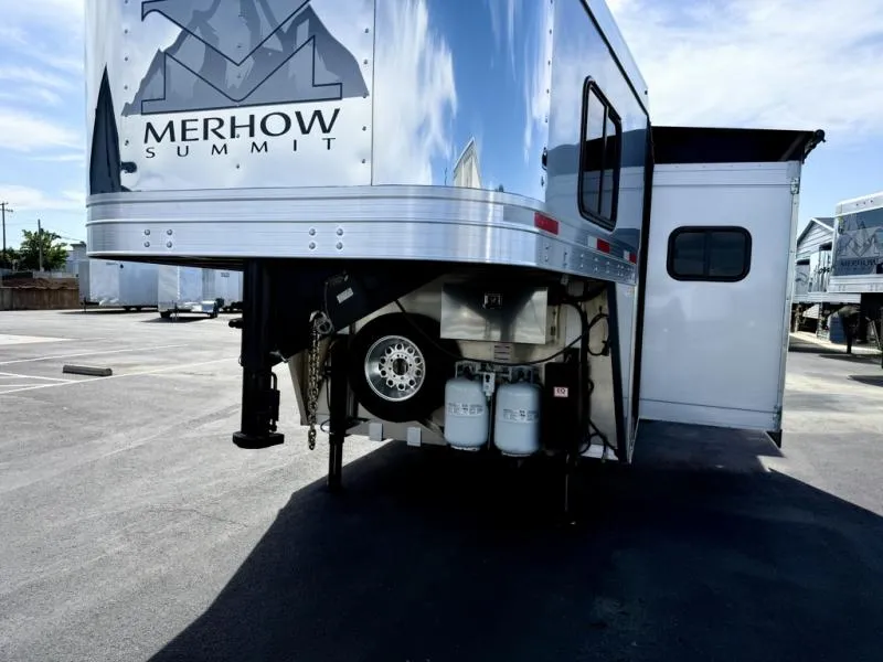 new Horse Trailers Merhow Trailers  for sale, in Galt, CA Thumbnail 93