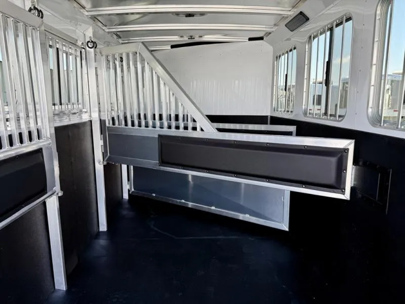 new Horse Trailers Sooner  for sale, in Galt, CA Thumbnail 11