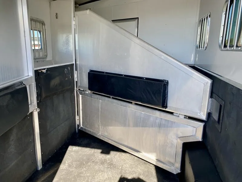 used Horse Trailers Exiss Trailers  for sale, in Galt, CA Thumbnail 23