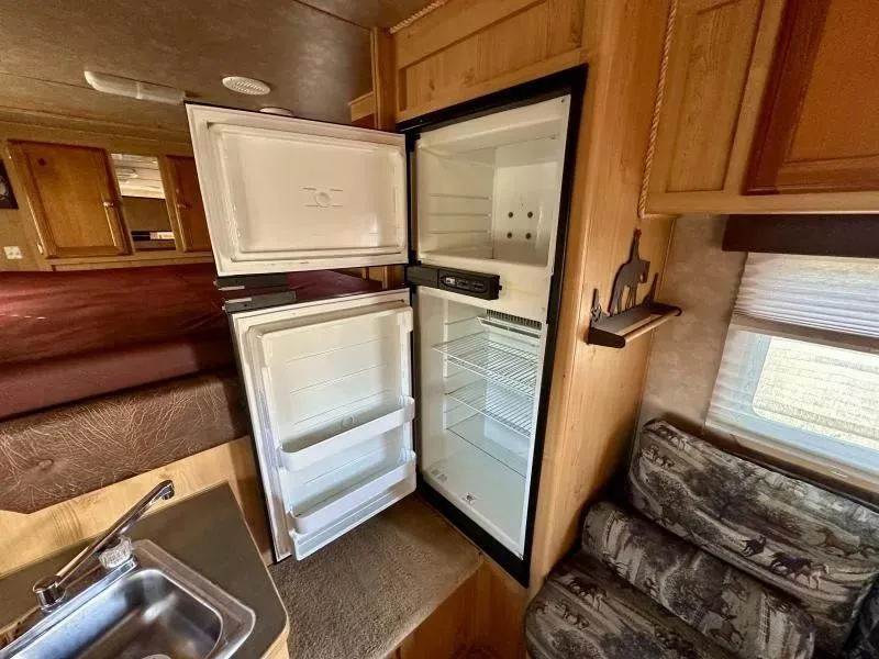 used Horse Trailers Exiss Trailers  for sale, in Galt, CA Thumbnail 16