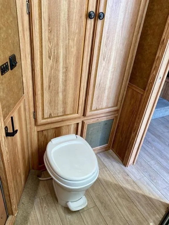 used Horse Trailers Exiss Trailers  for sale, in Galt, CA Thumbnail 14