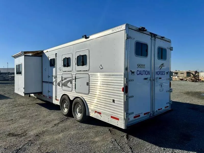 used Horse Trailers Exiss Trailers  for sale, in Galt, CA Thumbnail 38