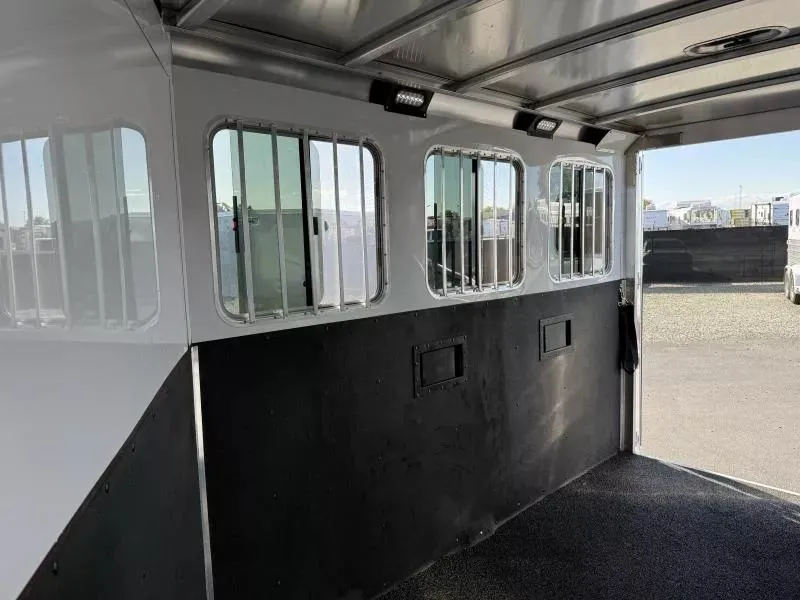 used Horse Trailers Exiss Trailers  for sale, in Galt, CA Thumbnail 17