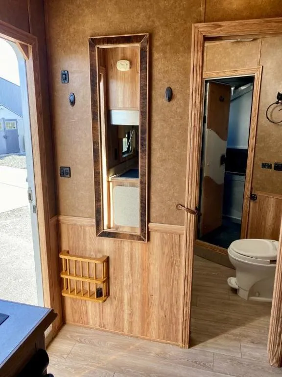 used Horse Trailers Exiss Trailers  for sale, in Galt, CA Thumbnail 11