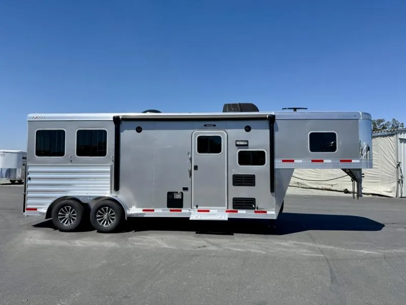 2026 Exiss Trailers 7208 Escape LQ 3 Horse Trailer
