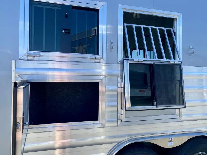 new Horse Trailers Merhow Trailers  for sale, in Galt, CA Thumbnail 26