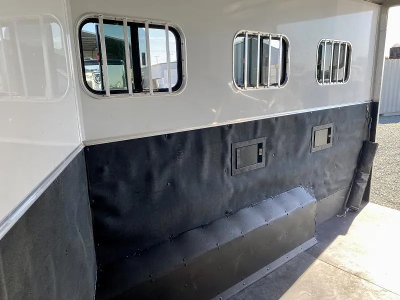 used Horse Trailers Exiss Trailers  for sale, in Galt, CA Thumbnail 28