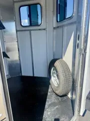 used Horse Trailers Sundowner Trailers  for sale, in Galt, CA Thumbnail 6