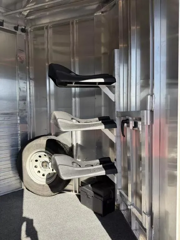 used Horse Trailers Sooner  for sale, in Galt, CA Thumbnail 5