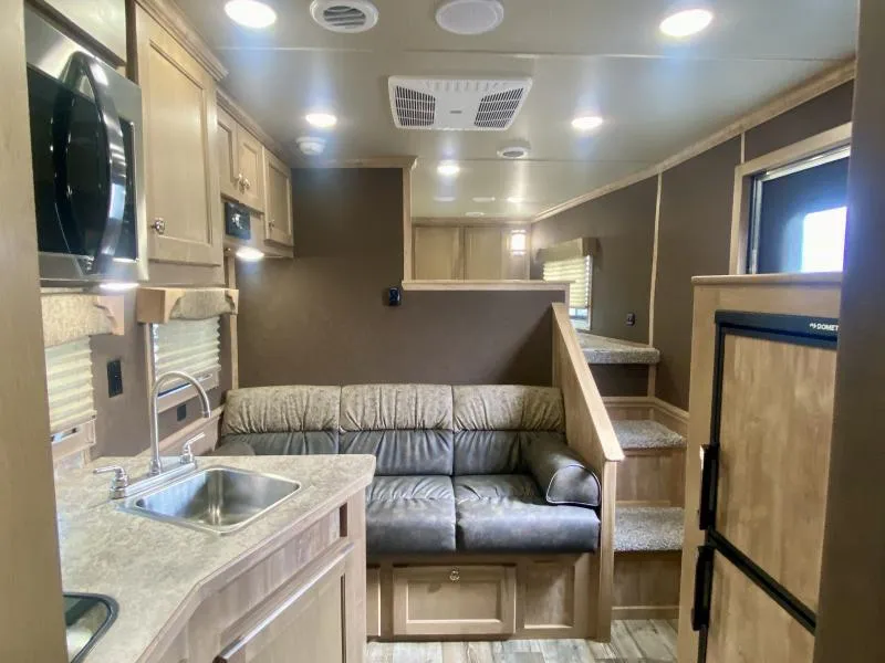 new Horse Trailers Merhow Trailers  for sale, in Galt, CA Thumbnail 2