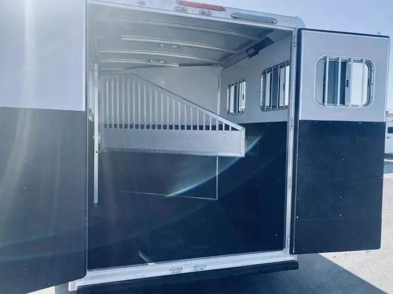 used Horse Trailers Exiss Trailers  for sale, in Galt, CA Thumbnail 11