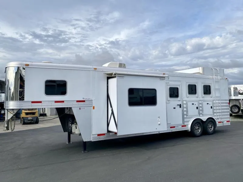 used Horse Trailers Exiss Trailers  for sale, in Galt, CA Thumbnail 2