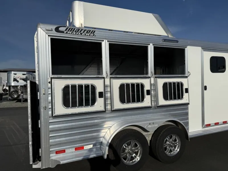 used Horse Trailers Cimarron Trailers  for sale, in Galt, CA Thumbnail 9