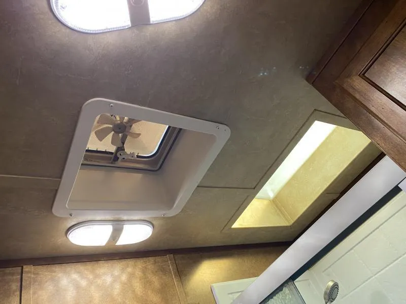 used Horse Trailers Exiss Trailers  for sale, in Galt, CA Thumbnail 13