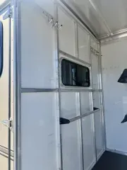 used Horse Trailers Sundowner Trailers  for sale, in Galt, CA Thumbnail 5