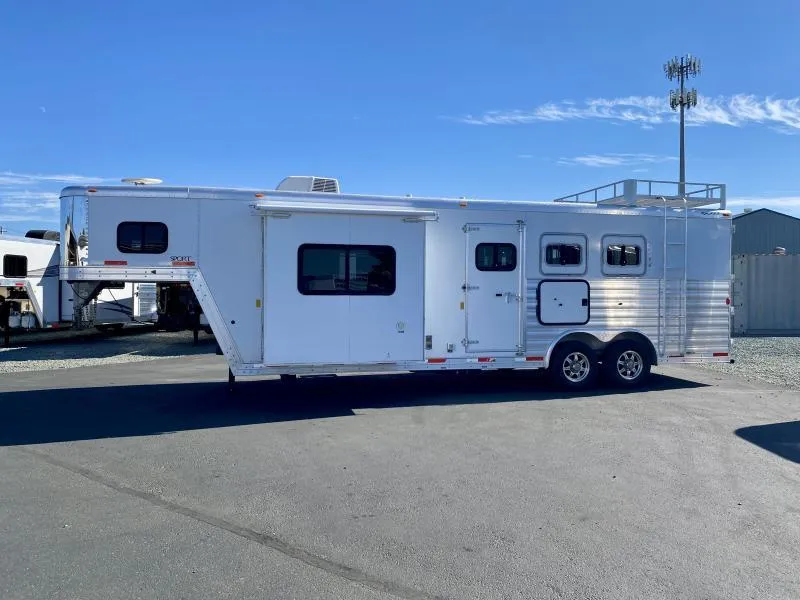 used Horse Trailers Exiss Trailers  for sale, in Galt, CA Thumbnail 32
