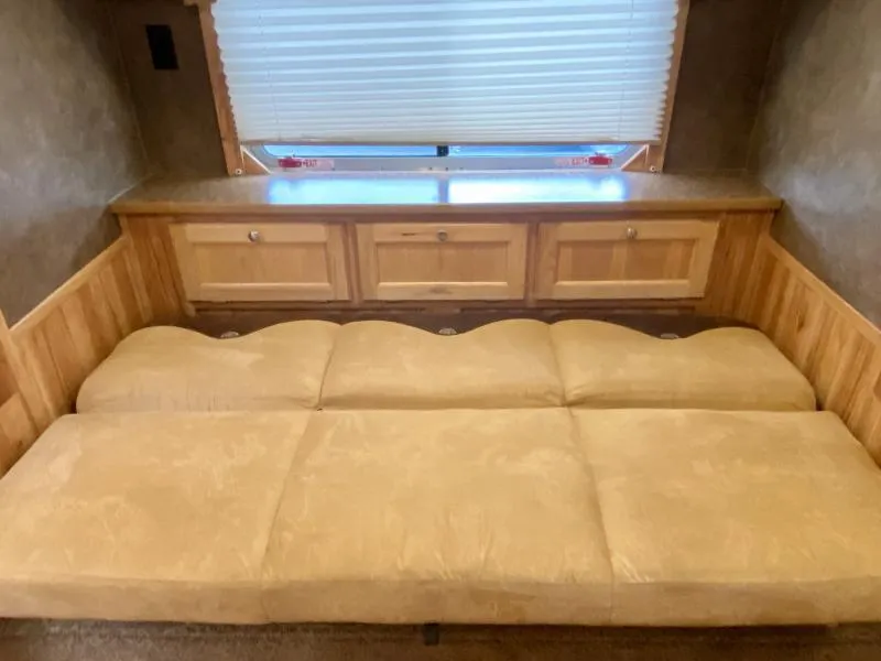 used Horse Trailers Exiss Trailers  for sale, in Galt, CA Thumbnail 14